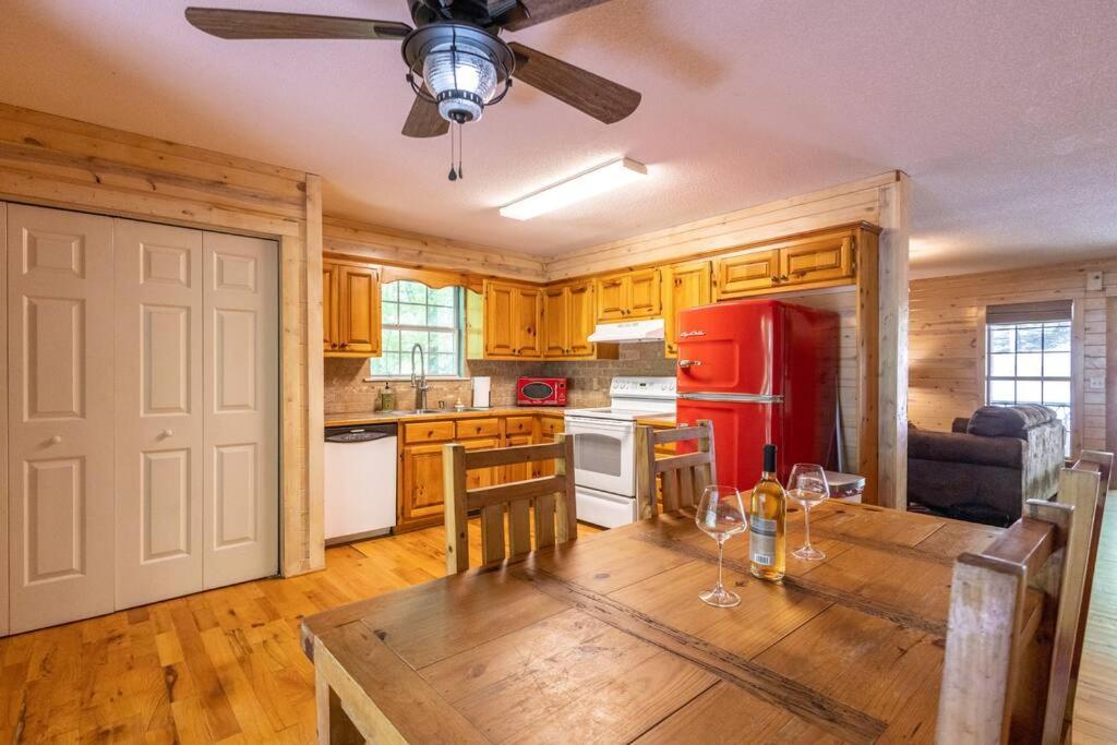 קליבלנד Pet Friendly Luxury Cabin Near Helen With Fire Pit מראה חיצוני תמונה