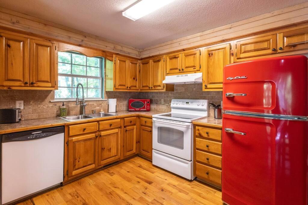 קליבלנד Pet Friendly Luxury Cabin Near Helen With Fire Pit מראה חיצוני תמונה